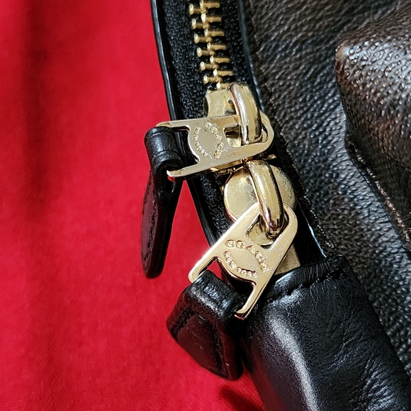 Woman's small Coach backpack - Picture 12 of 12